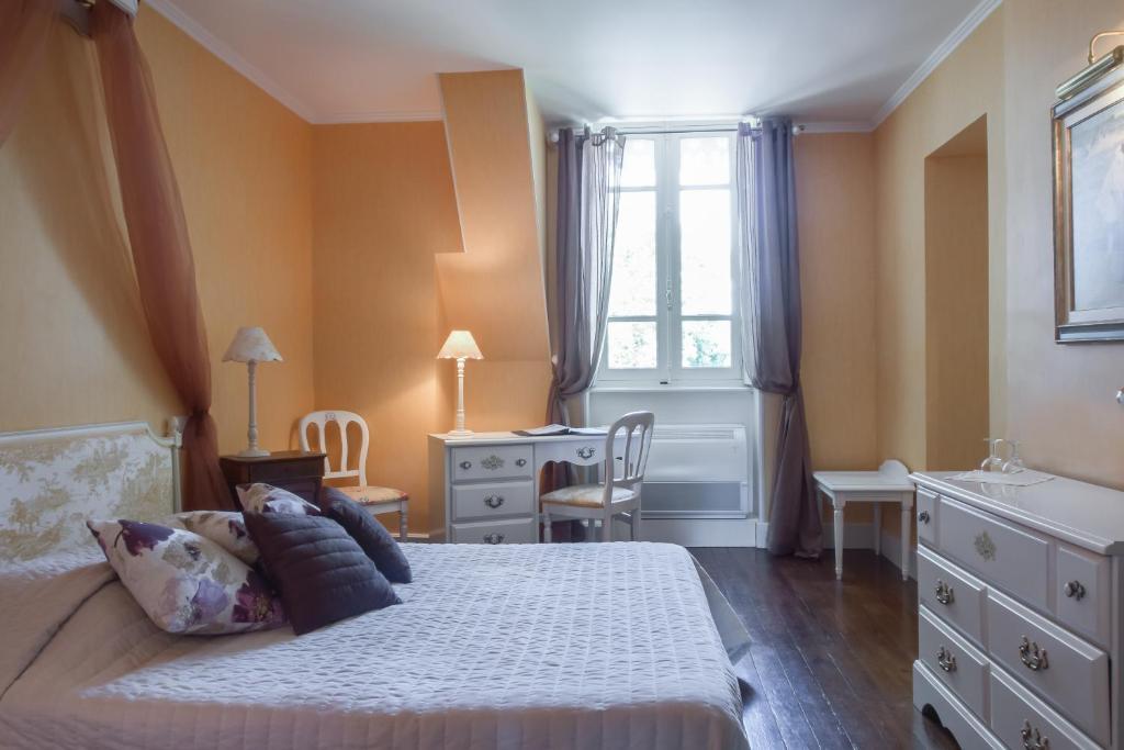 Chambres Au Chateau - Le Clos Des Tourelles Sennecey-le-Grand 객실 사진